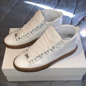 Balenciagas Arena High Gum
